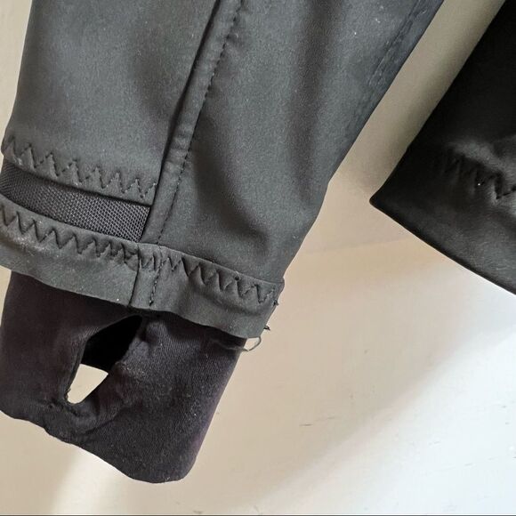 Lululemon Wind Runner Black Softshell Jacket Size 12 Activewear Outdoor Running - Picture 10 of 13